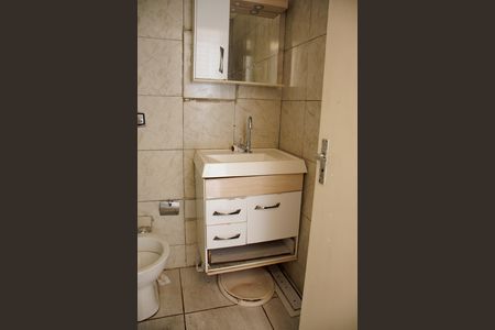 Casa para alugar com 135m², 2 quartos e 1 vaga Casa para alugar com 135m², 2 quartos e 1 vagaBanheiro