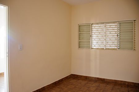 Casa para alugar com 135m², 2 quartos e 1 vaga Casa para alugar com 135m², 2 quartos e 1 vagaQuarto 1
