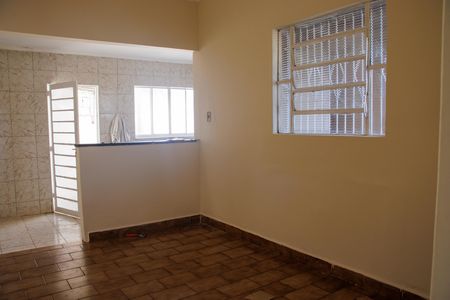 Sala 2 de casa para alugar com 2 quartos, 135m² em Ipiranga, Ribeirão Preto