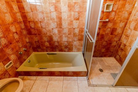 Casa para alugar com 200m², 3 quartos e 4 vagasBanheiro Social