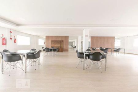 Apartamento para alugar com 44m², 2 quartos e 1 vaga Apartamento para alugar com 44m², 2 quartos e 1 vagaÁrea comum - Salão de Festas