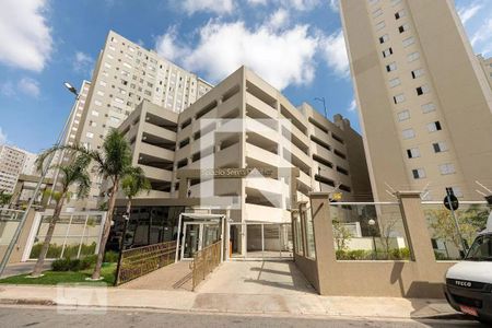 Apartamento para alugar com 44m², 2 quartos e 1 vaga Apartamento para alugar com 44m², 2 quartos e 1 vagaFachada