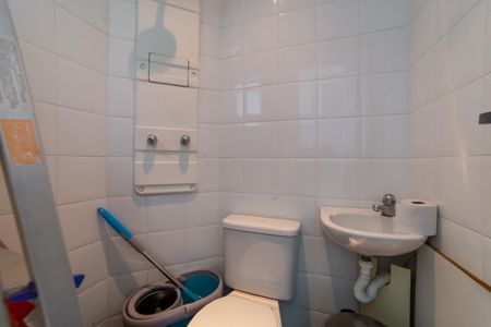 Apartamento para alugar com 90m², 3 quartos e 2 vagas Apartamento para alugar com 90m², 3 quartos e 2 vagasBanheiro de serviço