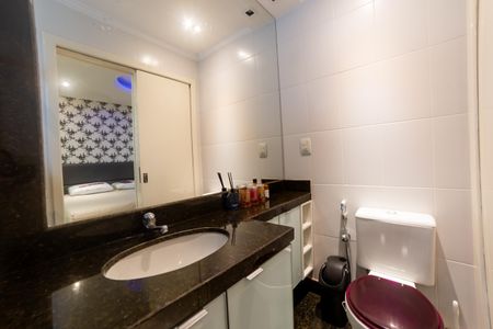 Apartamento para alugar com 90m², 3 quartos e 2 vagas Apartamento para alugar com 90m², 3 quartos e 2 vagasBanheiro da Suíte