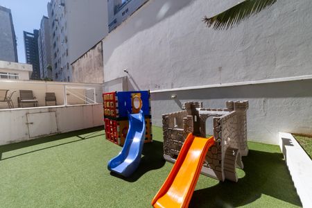 Apartamento para alugar com 90m², 3 quartos e 2 vagas Apartamento para alugar com 90m², 3 quartos e 2 vagasÁrea comum - Playground
