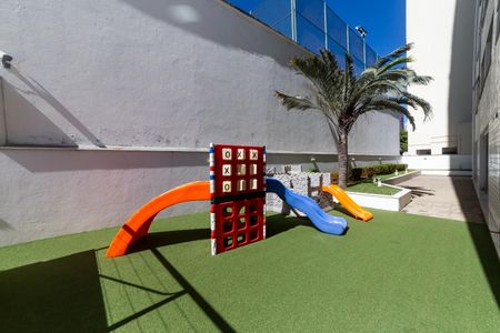 Apartamento para alugar com 90m², 3 quartos e 2 vagas Apartamento para alugar com 90m², 3 quartos e 2 vagasÁrea comum - Playground