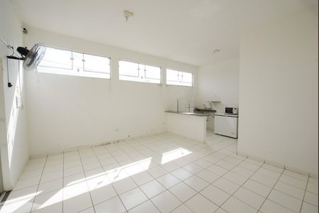 Apartamento para alugar com 65m², 2 quartos e 1 vaga Apartamento para alugar com 65m², 2 quartos e 1 vagaÁrea comum - Salão de festas