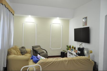 Casa à venda com 151m², 2 quartos e 1 vagaSala