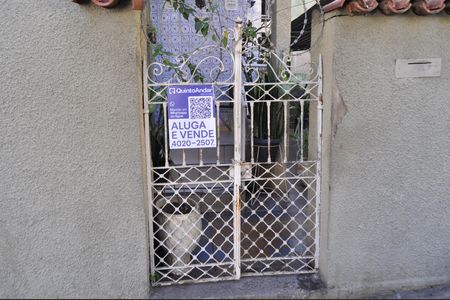 Casa à venda com 151m², 2 quartos e 1 vagaFachada +Placa