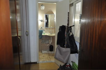 Casa à venda com 151m², 2 quartos e 1 vagaSuíte