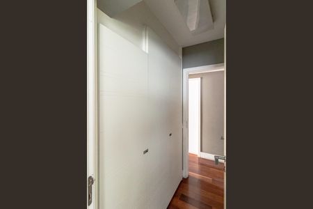 Apartamento para alugar com 220m², 4 quartos e 3 vagas Apartamento para alugar com 220m², 4 quartos e 3 vagasCozinha