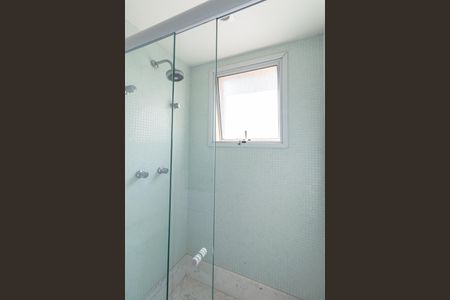 Apartamento para alugar com 220m², 4 quartos e 3 vagas Apartamento para alugar com 220m², 4 quartos e 3 vagasBanheiro da Suíte 2