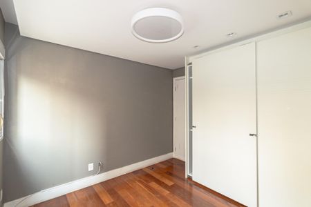 Apartamento para alugar com 220m², 4 quartos e 3 vagas Apartamento para alugar com 220m², 4 quartos e 3 vagasSuíte 3