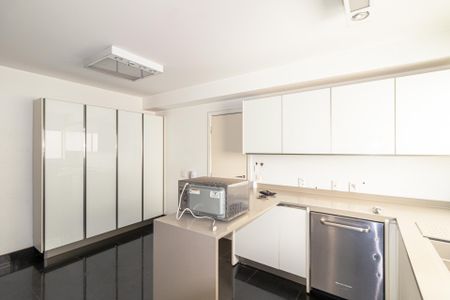 Apartamento para alugar com 220m², 4 quartos e 3 vagas Apartamento para alugar com 220m², 4 quartos e 3 vagasCozinha