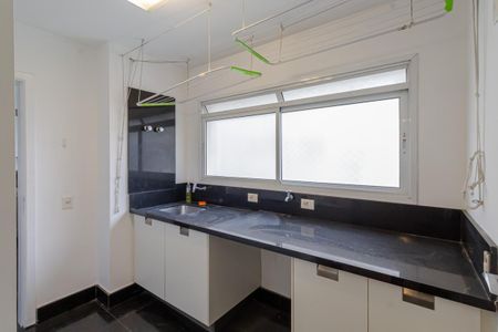 Apartamento para alugar com 220m², 4 quartos e 3 vagas Apartamento para alugar com 220m², 4 quartos e 3 vagasÁrea de Serviço