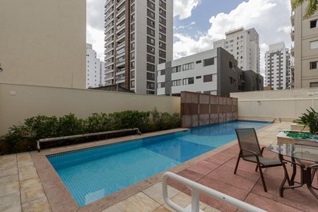 Apartamento para alugar com 220m², 4 quartos e 3 vagas Apartamento para alugar com 220m², 4 quartos e 3 vagasÁrea comum - Piscina