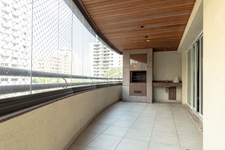 Apartamento para alugar com 220m², 4 quartos e 3 vagas Apartamento para alugar com 220m², 4 quartos e 3 vagasSacada