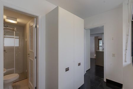 Apartamento para alugar com 220m², 4 quartos e 3 vagas Apartamento para alugar com 220m², 4 quartos e 3 vagasÁrea de Serviço