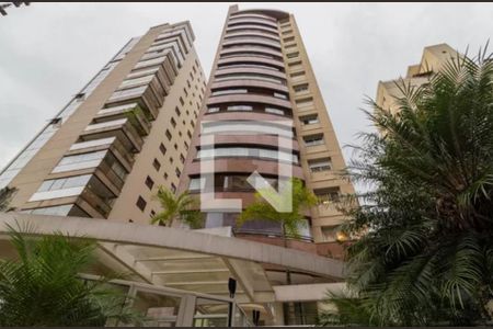 Apartamento para alugar com 220m², 4 quartos e 3 vagas Apartamento para alugar com 220m², 4 quartos e 3 vagasFachada