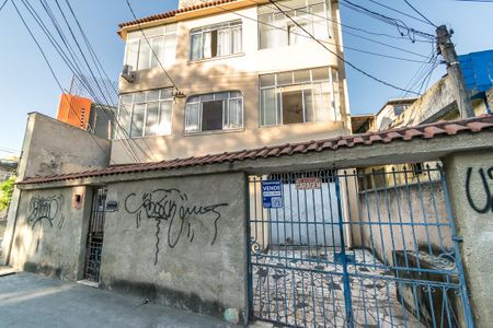 Apartamento à venda com 100m², 3 quartos e sem vagaFachada e Placa