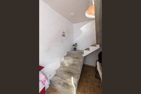 Apartamento à venda com 100m², 3 quartos e sem vagaEscadas para os Quartos