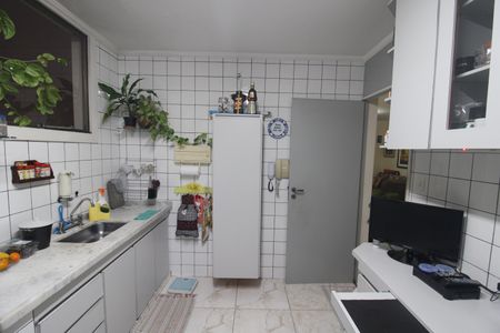 Apartamento à venda com 68m², 2 quartos e 2 vagasCozinha