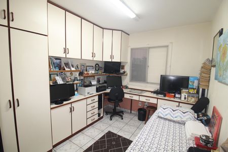 Apartamento à venda com 68m², 2 quartos e 2 vagasQuarto 2