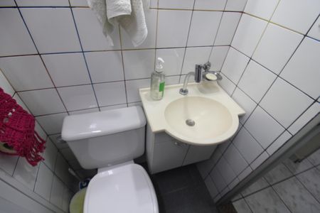 Apartamento à venda com 68m², 2 quartos e 2 vagasBanheiro 1