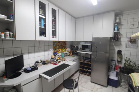Apartamento à venda com 68m², 2 quartos e 2 vagasCozinha
