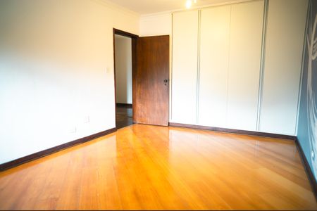 Casa de condomínio para alugar com 650m², 7 quartos e 4 vagas Casa de condomínio para alugar com 650m², 7 quartos e 4 vagasQuarto 1