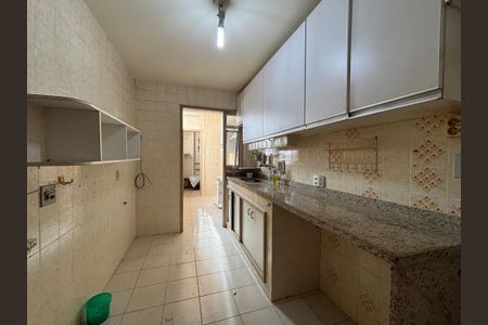 Apartamento à venda com 120m², 3 quartos e 2 vagasCozinha