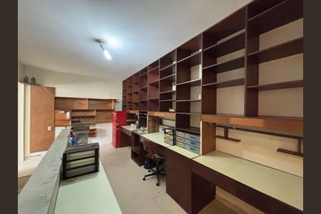 Apartamento à venda com 120m², 3 quartos e 2 vagasEscritório