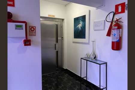 Apartamento à venda com 38m², 1 quarto e 1 vagaHall de entrada