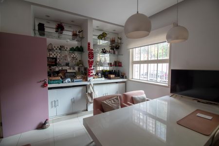 Casa à venda com 253m², 5 quartos e 1 vagaQuarto 1