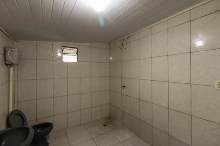 Casa à venda com 80m², 3 quartos e 1 vaga Casa à venda com 80m², 3 quartos e 1 vagaBanheiro