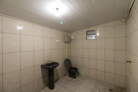 Casa à venda com 80m², 3 quartos e 1 vaga Casa à venda com 80m², 3 quartos e 1 vagaBanheiro