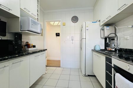 Apartamento à venda com 64m², 3 quartos e 1 vagaCozinha e Área de Serviço