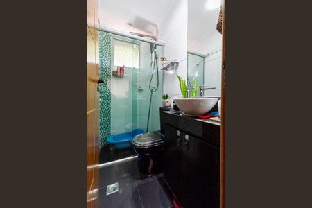 Apartamento à venda com 53m², 2 quartos e 1 vagaBanheiro social 