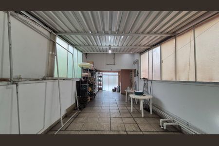 Casa à venda com 200m², 3 quartos e 2 vagasQuintal