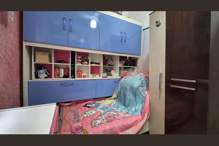 Casa à venda com 200m², 3 quartos e 2 vagasQuarto 2