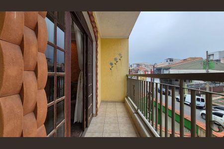 Casa à venda com 200m², 3 quartos e 2 vagasVaranda