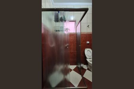 Casa à venda com 200m², 3 quartos e 2 vagasBanheiro 