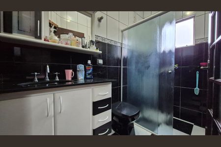 Casa à venda com 200m², 3 quartos e 2 vagasBanheiro da Suíte