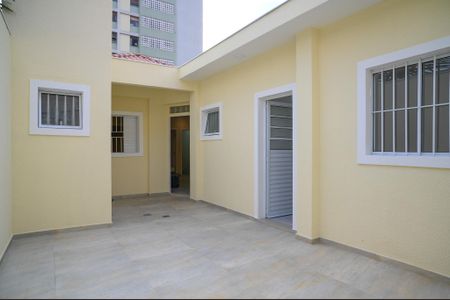 Casa à venda com 180m², 3 quartos e 2 vagas Casa à venda com 180m², 3 quartos e 2 vagasQuintal