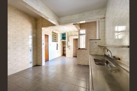 Apartamento à venda com 70m², 2 quartos e sem vaga Apartamento à venda com 70m², 2 quartos e sem vagaCozinha e Área de Serviço