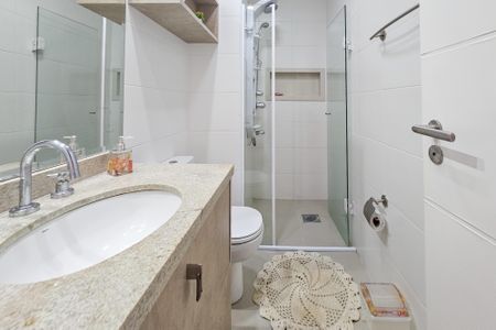 Apartamento para alugar com 125m², 3 quartos e 2 vagas Apartamento para alugar com 125m², 3 quartos e 2 vagasBanheiro da Suíte 1