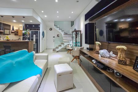 Apartamento para alugar com 125m², 3 quartos e 2 vagas Apartamento para alugar com 125m², 3 quartos e 2 vagasSala