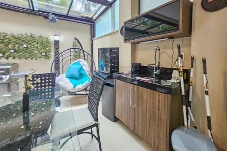 Apartamento para alugar com 125m², 3 quartos e 2 vagas Apartamento para alugar com 125m², 3 quartos e 2 vagasVaranda