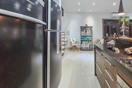 Apartamento para alugar com 125m², 3 quartos e 2 vagas Apartamento para alugar com 125m², 3 quartos e 2 vagasCozinha