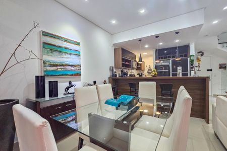 Apartamento para alugar com 125m², 3 quartos e 2 vagas Apartamento para alugar com 125m², 3 quartos e 2 vagasSala